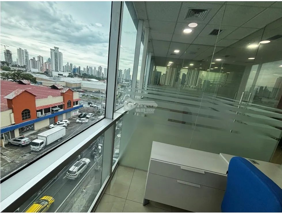 Office for rent in El Carmen