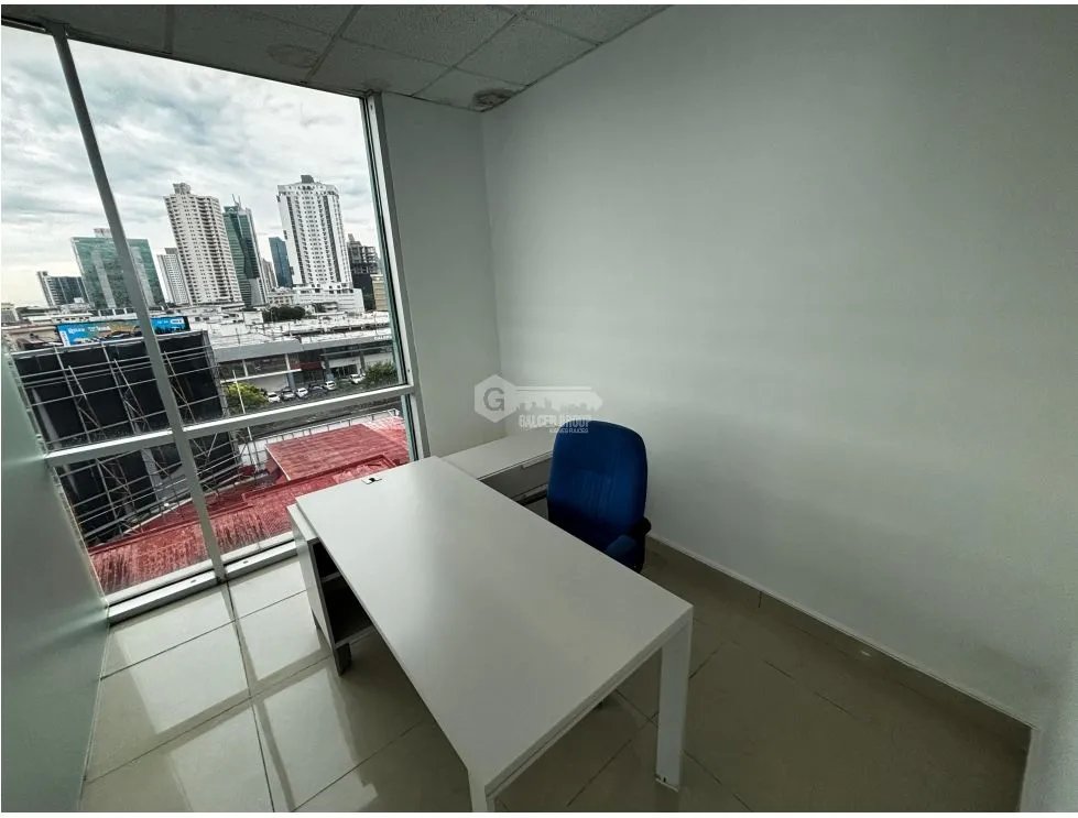 Office for rent in El Carmen