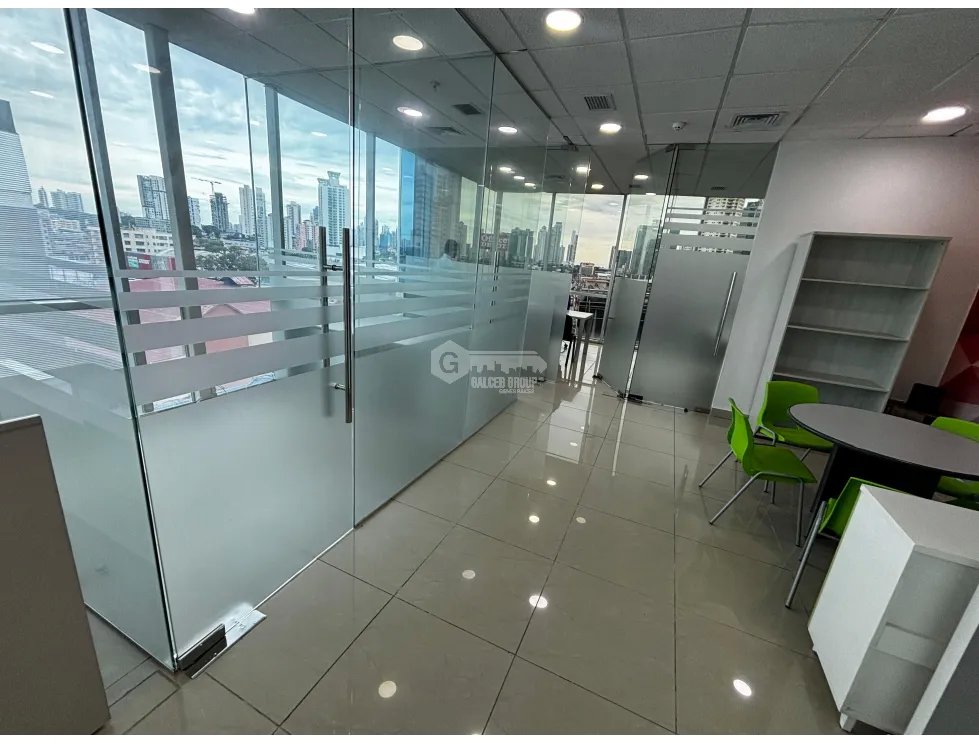 Office for rent in El Carmen