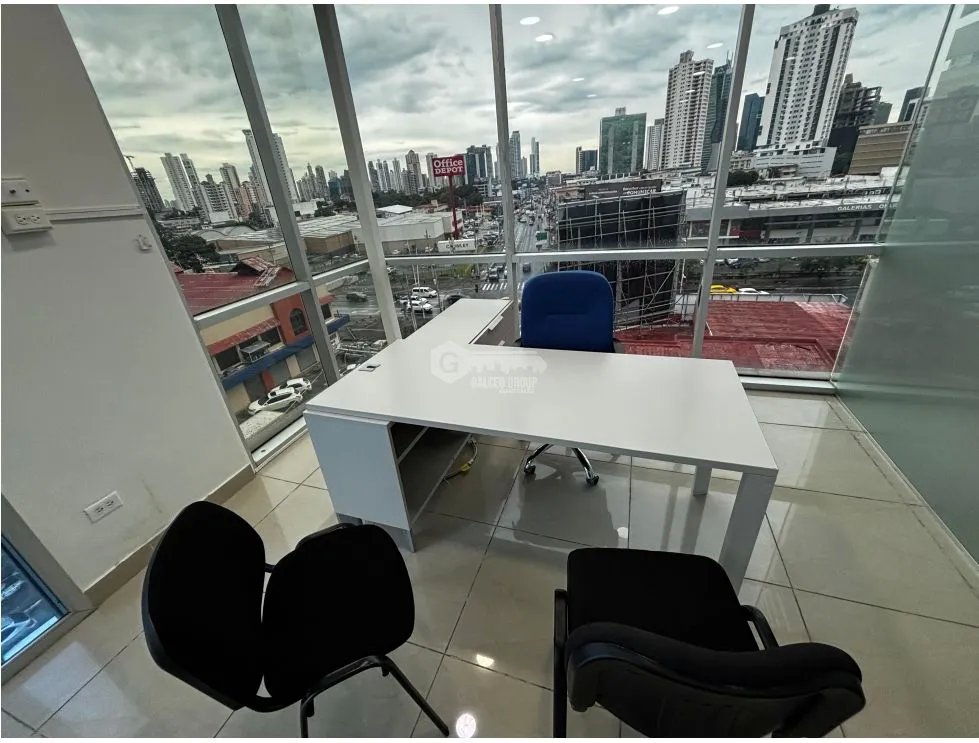 Office for rent in El Carmen
