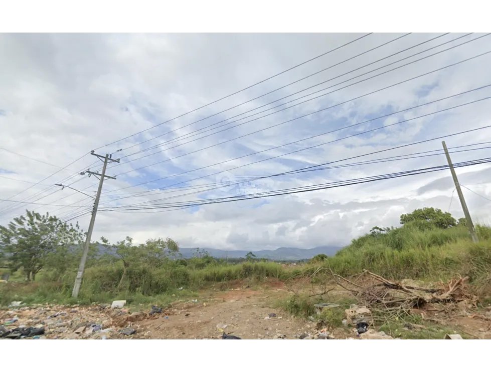 PACORA / SANTA FÉ / 30000 M / USO COMERCIAL / FRENTE A VIA PRINCIPAL