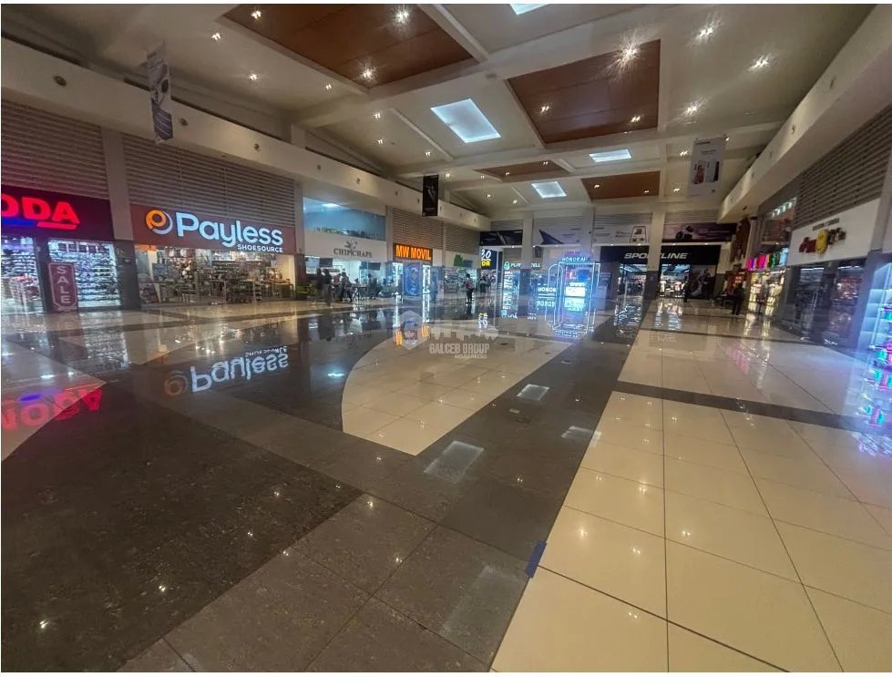 EL DORADO MALL / 130 M / PISO MEDIO / DIVISIONES / AIRE CENTRAL