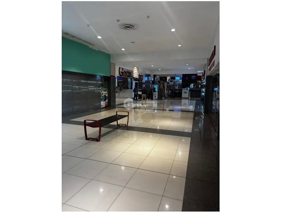 EL DORADO MALL / 130 M / PISO MEDIO / DIVISIONES / AIRE CENTRAL
