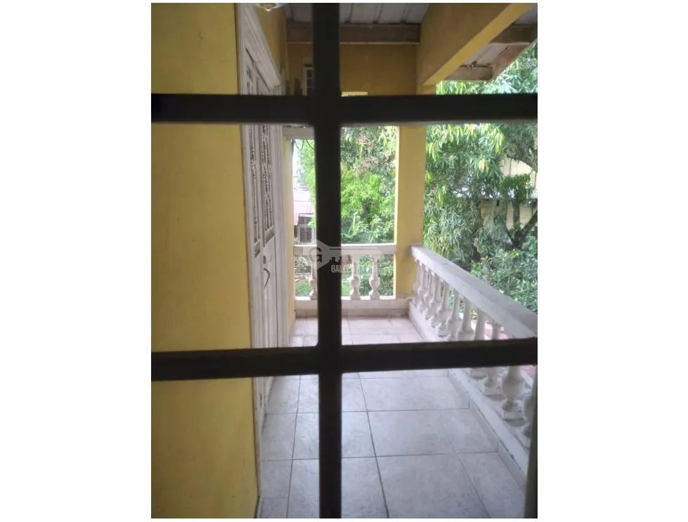 LAS CUMBRES / SAN LORENZO / 250M / DUPLEX 6 HABITACIONES / CERCADA JC