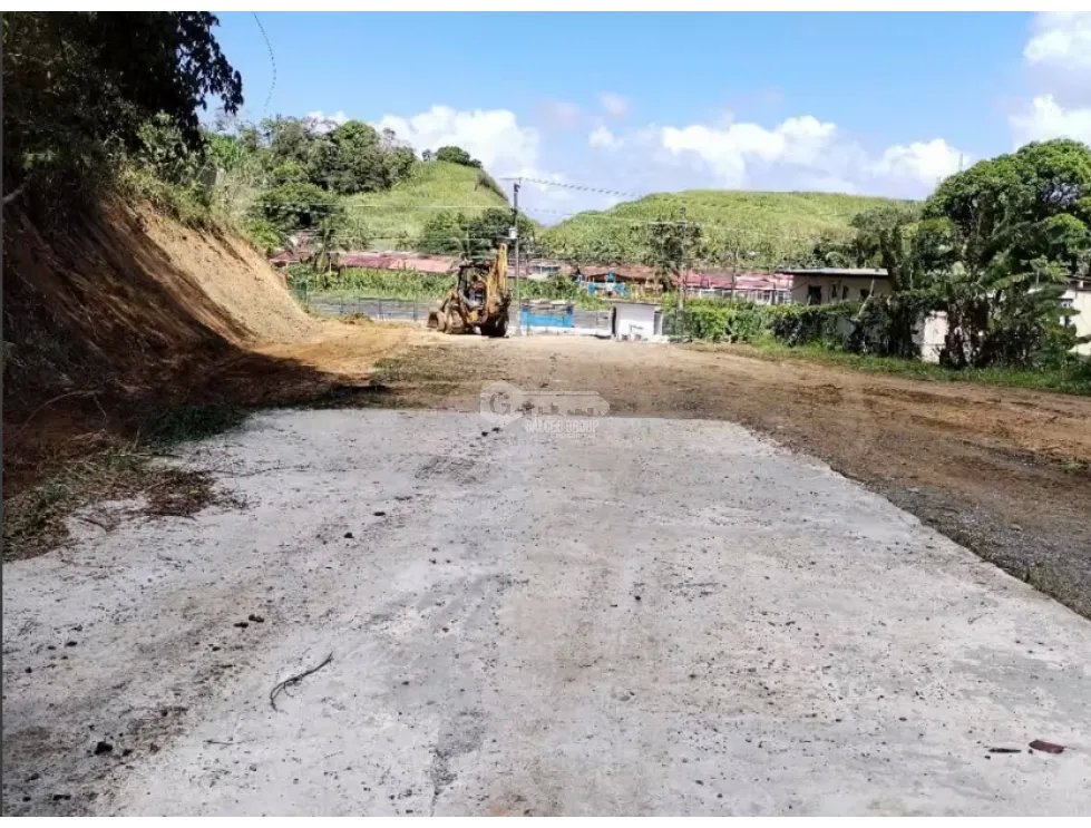 COLON / SABANITAS / TERRENO COMERCIAL /  BOYD ROOSEVELT / 1800M YH