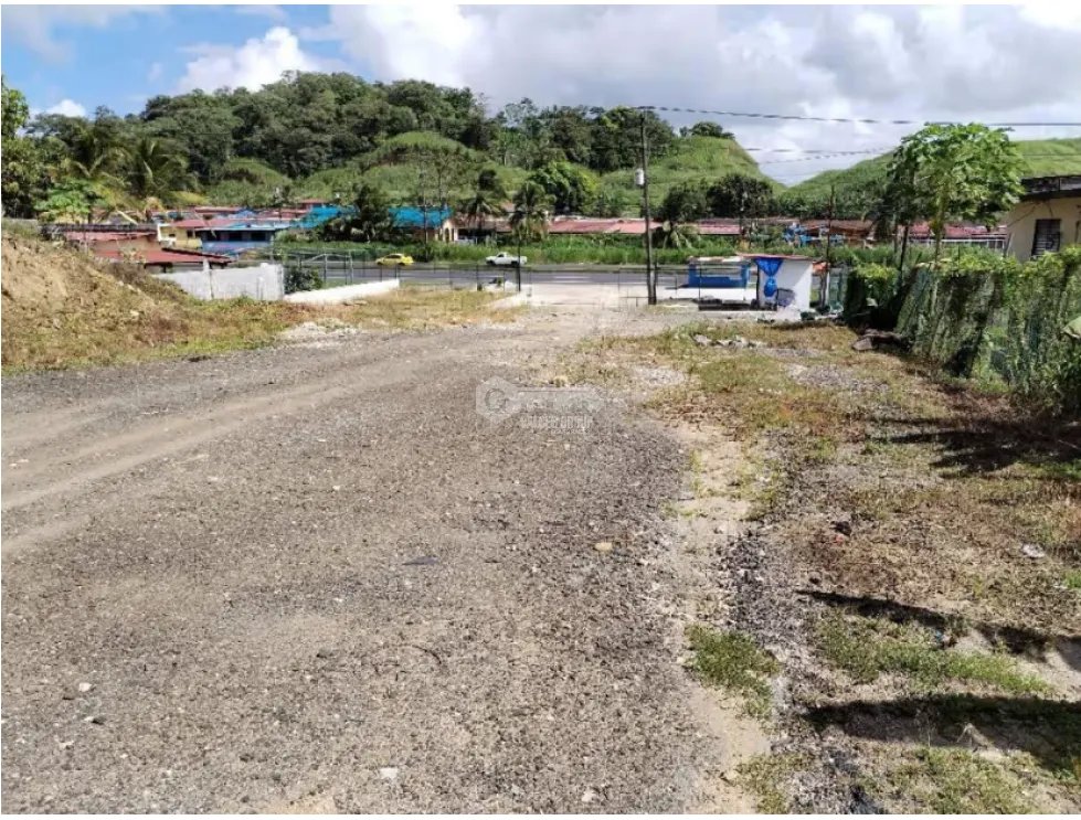COLON / SABANITAS / TERRENO COMERCIAL /  BOYD ROOSEVELT / 1800M YH