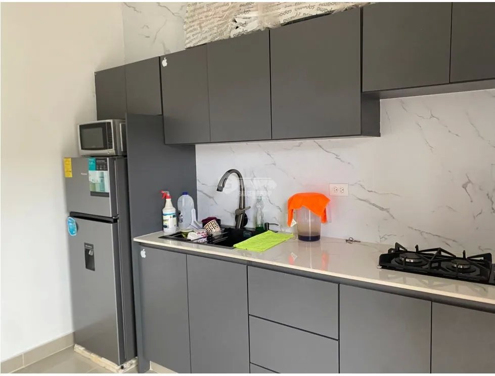 PEDREGAL  / LOCAL COMERCIAL / IDEAL PARA TALLER/ 1000M / YH