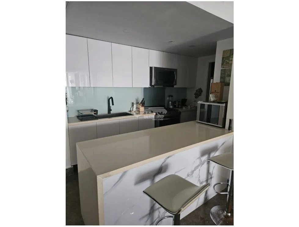 AVENIDA BALBOA / PH YOO PANAMA/ 184M / 2 HABITACIONES / AMOBLADO