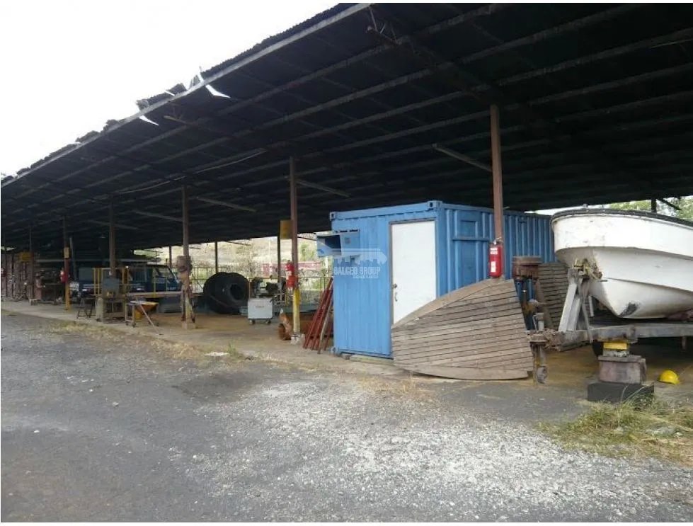 LAS CUMBRES / MILLA 13 / GALERA CON OFICINAS / 8000 M2 / VIA PRINCIPAL