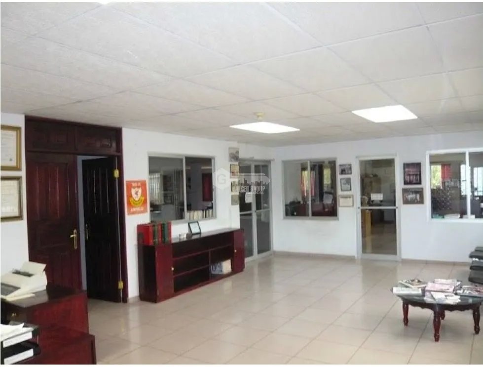 LAS CUMBRES / MILLA 13 / GALERA CON OFICINAS / 8000 M2 / VIA PRINCIPAL