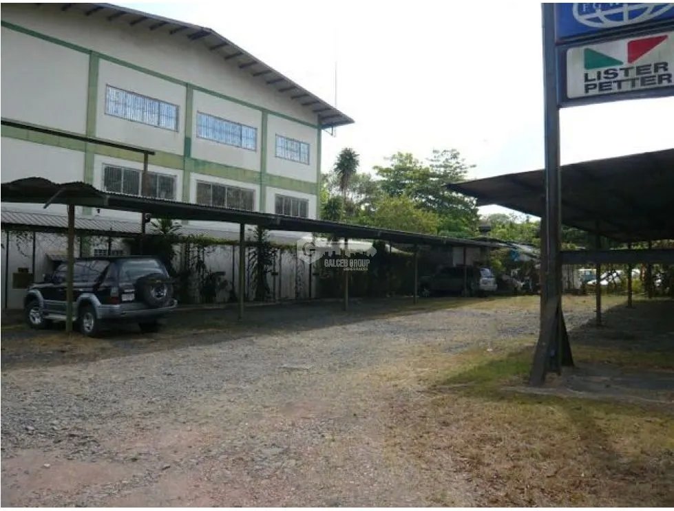 LAS CUMBRES / MILLA 13 / GALERA CON OFICINAS / 8000 M2 / VIA PRINCIPAL