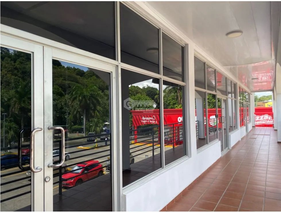 ALBROOK / LOCAL / 108M / DIVISIONES / CON ACABADOS / SOBRE VIA  YH