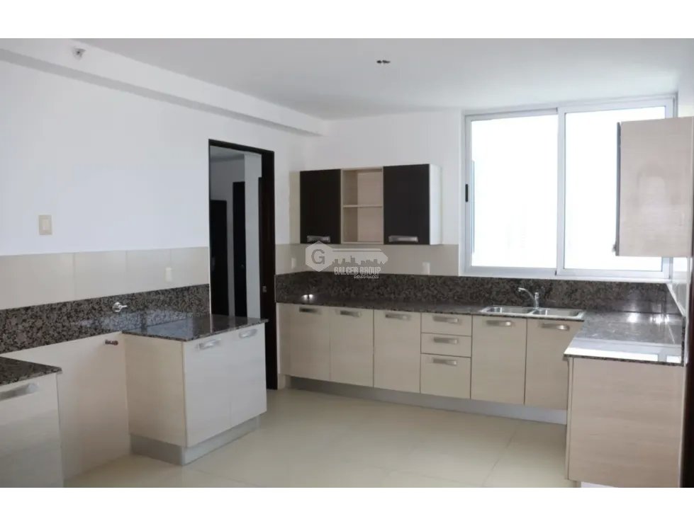 Apartment for sale in Costa del Este