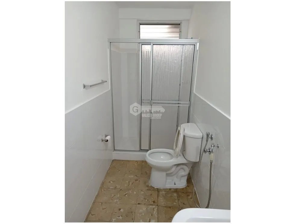 RIO ABAJO / EDIFICIO CON 3 APARTAMENTOS/ 800M / 3 ESTACIONAMIENTOS