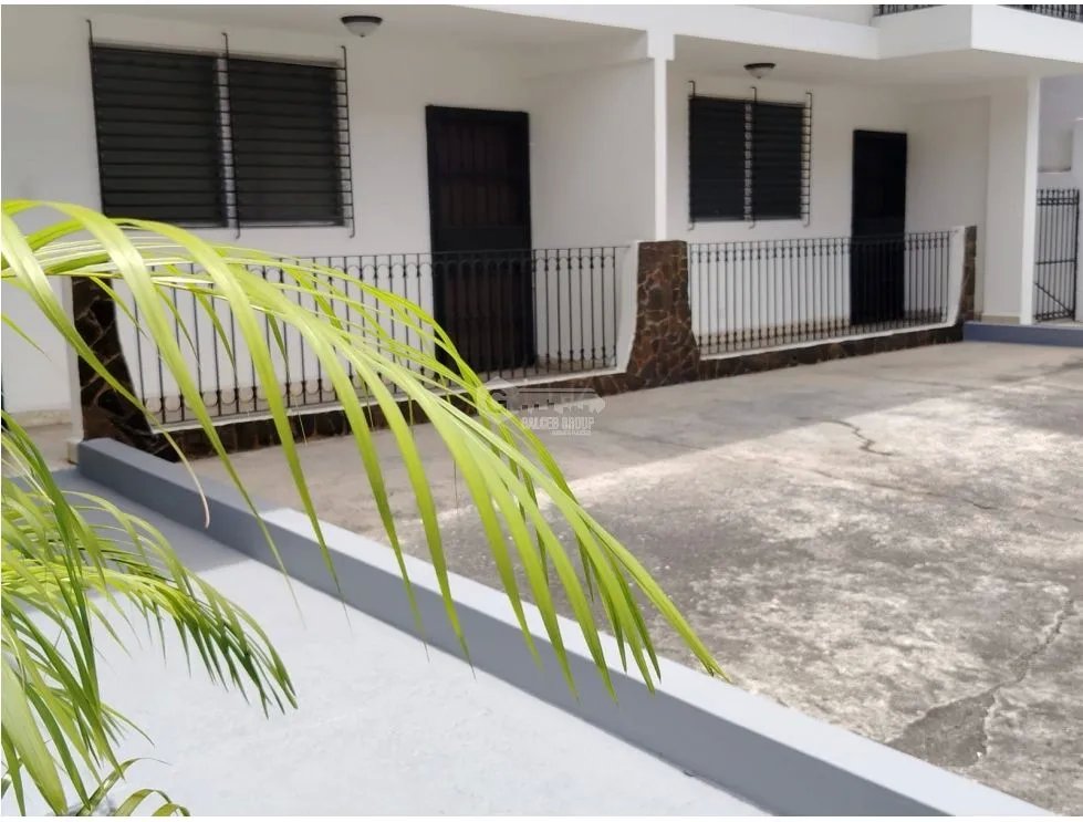 RIO ABAJO / EDIFICIO CON 3 APARTAMENTOS/ 800M / 3 ESTACIONAMIENTOS