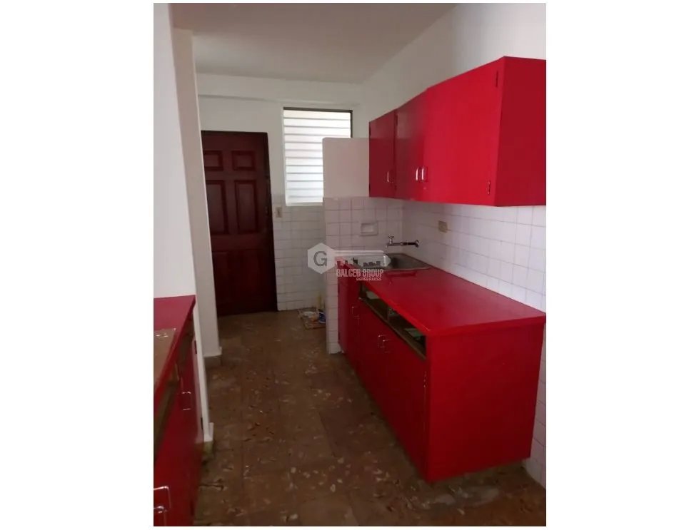 RIO ABAJO / EDIFICIO CON 3 APARTAMENTOS/ 800M / 3 ESTACIONAMIENTOS