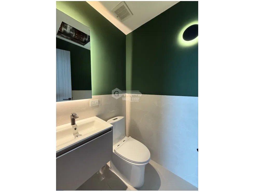 Office for rent in Costa del Este