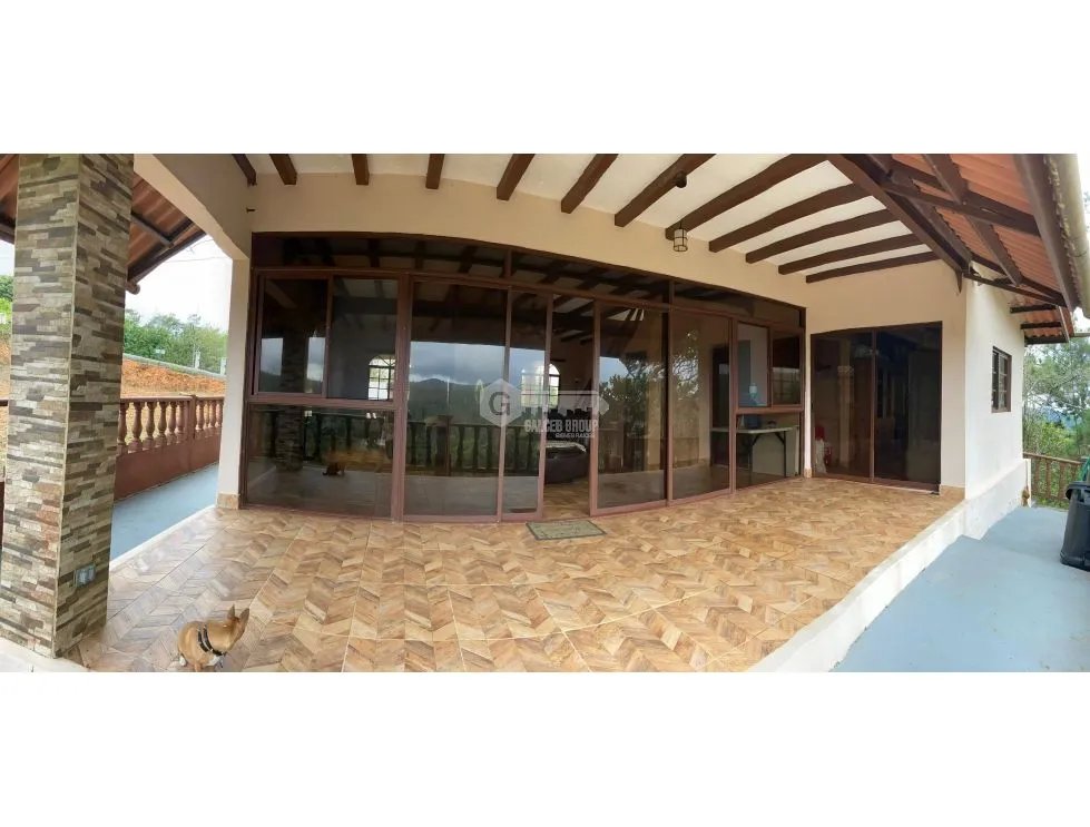 CERRO AZUL / CENTINELA / 2 NIVELES / 1821 M / 3 HABITACION / AMOBLADA