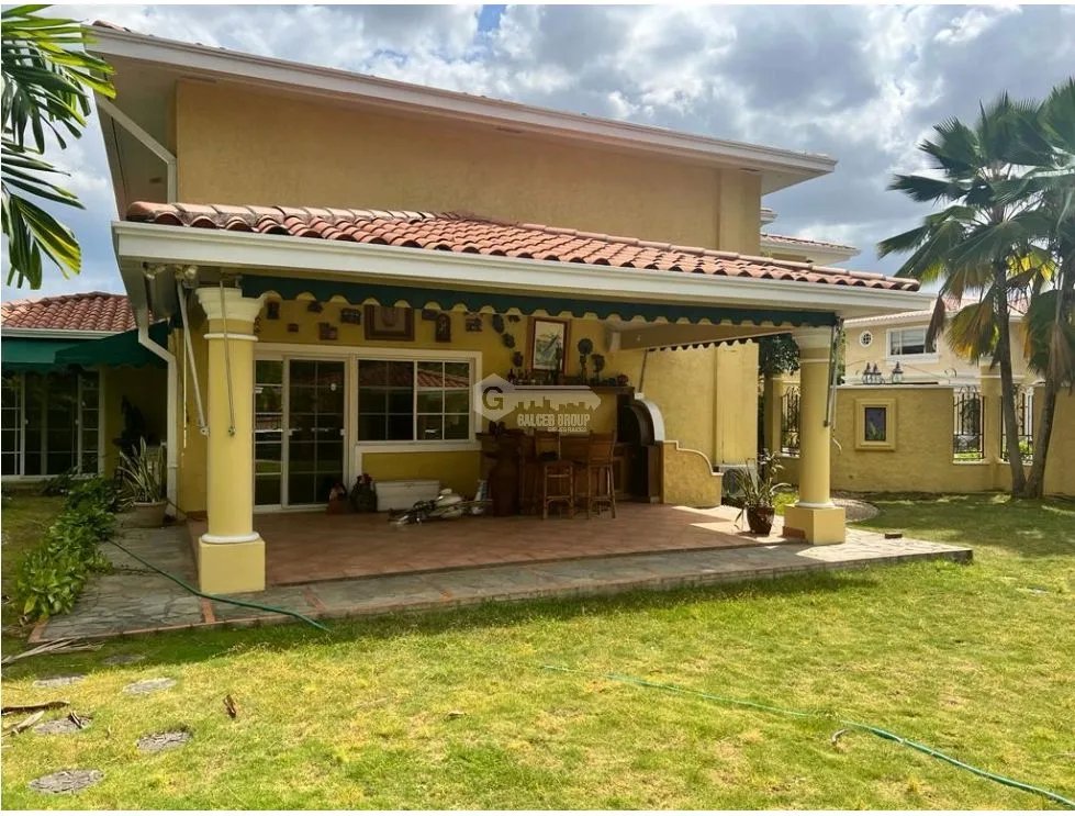 COSTA DEL ESTE / 900M / 4 HABITACION / TERRAZA / PISCINA