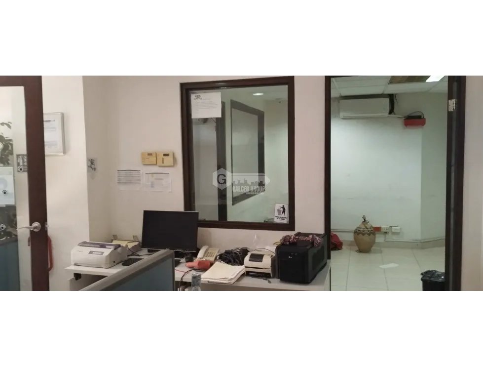 PARQUE LEFEVRE / PLAZA DEL ISTMO / 248M / LOCAL CON OFICINAS Y BODEGA