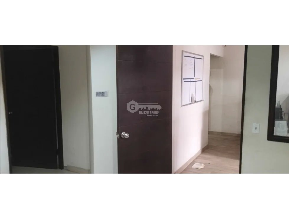 PARQUE LEFEVRE / PLAZA DEL ISTMO / 248M / LOCAL CON OFICINAS Y BODEGA