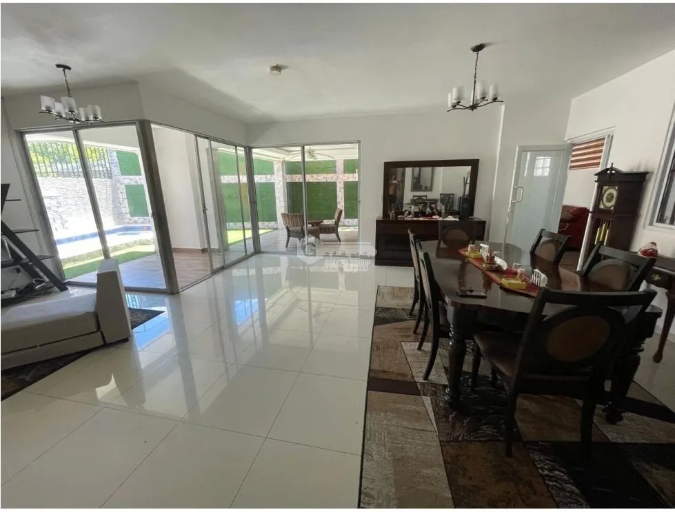 ALTOS DEL BOSQUE / EL DORAL / 392M / 4 HABITACION / 2 NIVEL / PISCINA