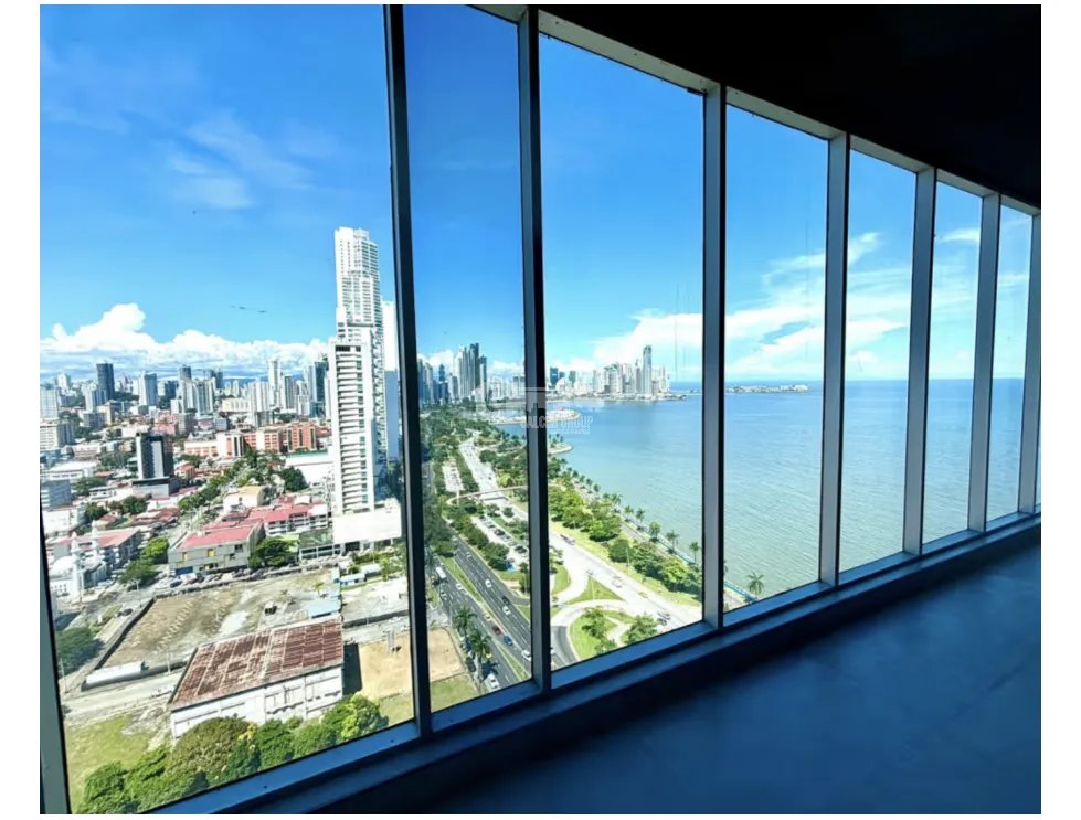 BALBOA / PH BOC / 99M / OFICINA / 2 PARKING / VISTA AL MAR / VACIO