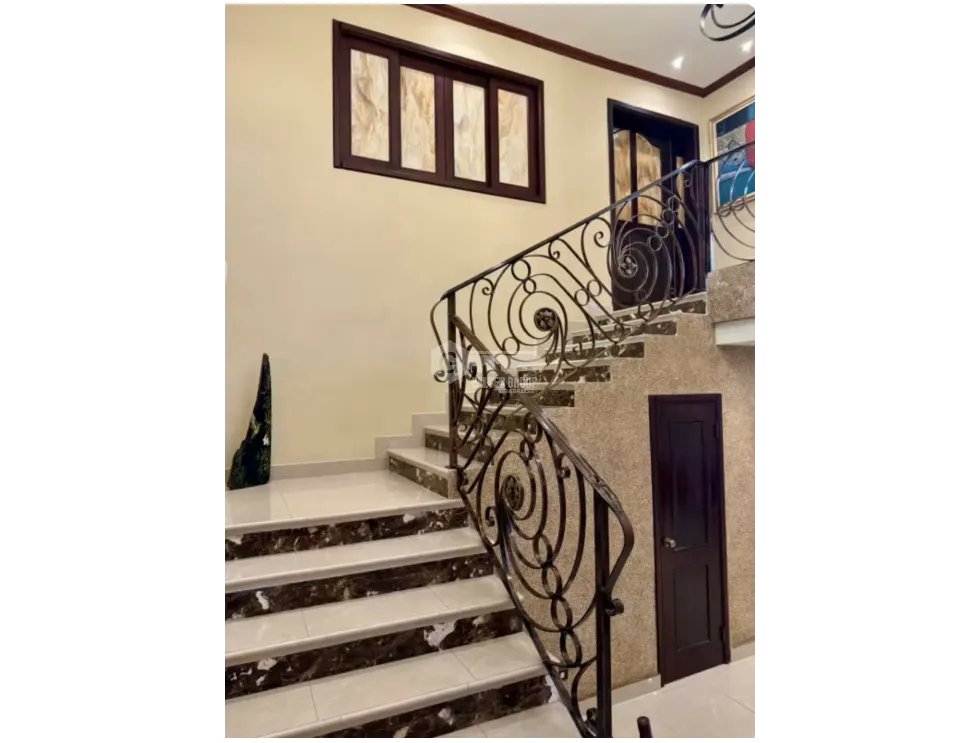 ALTOS DE PANAMA / BOSQUE DE LAS CIBELES / 420M / 4 HABITACION / DUPLEX