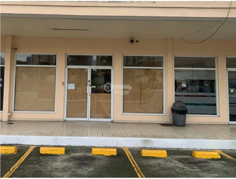 CONDADO DEL REY / COUNTRY PLAZA / LOCAL COMERCIAL / 170M / 2 NIVELES