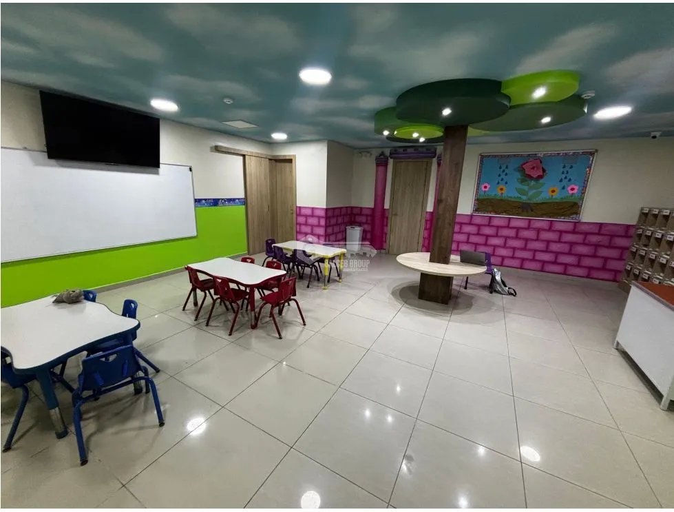 DON BOSCO / ESCUELA FUNCIONANDO / 1000 M2 / POBLACION ESTUDIANTIL