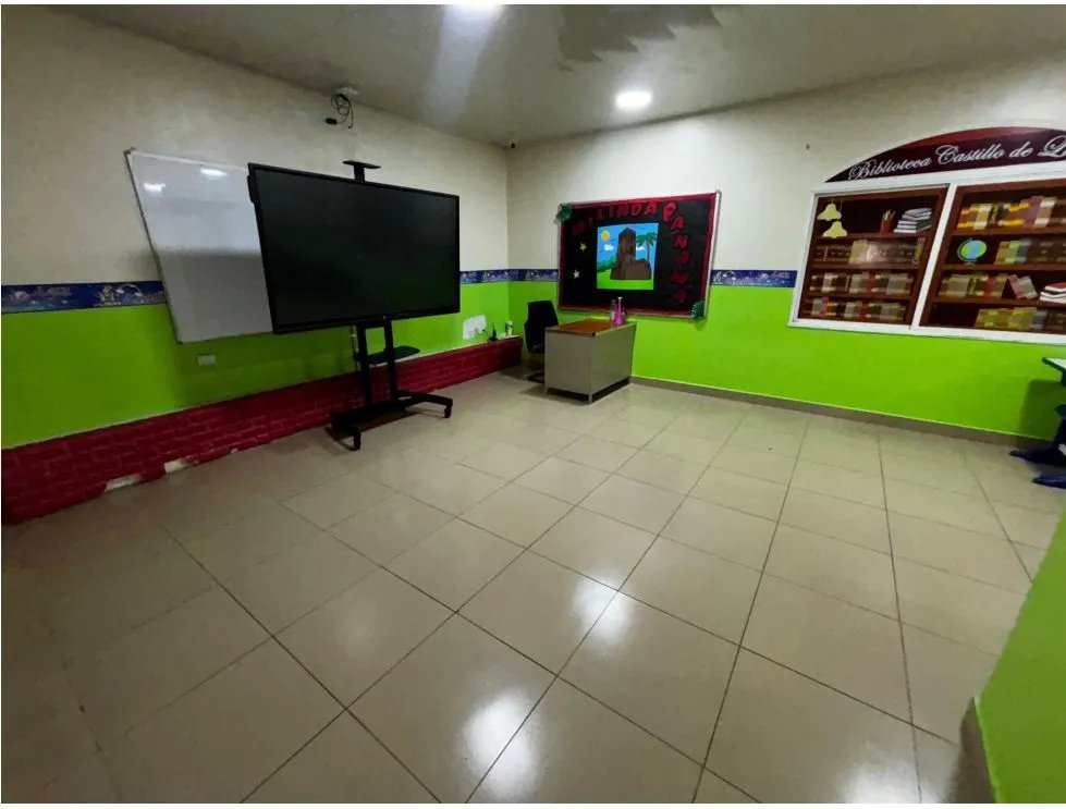 DON BOSCO / ESCUELA FUNCIONANDO / 1000 M2 / POBLACION ESTUDIANTIL