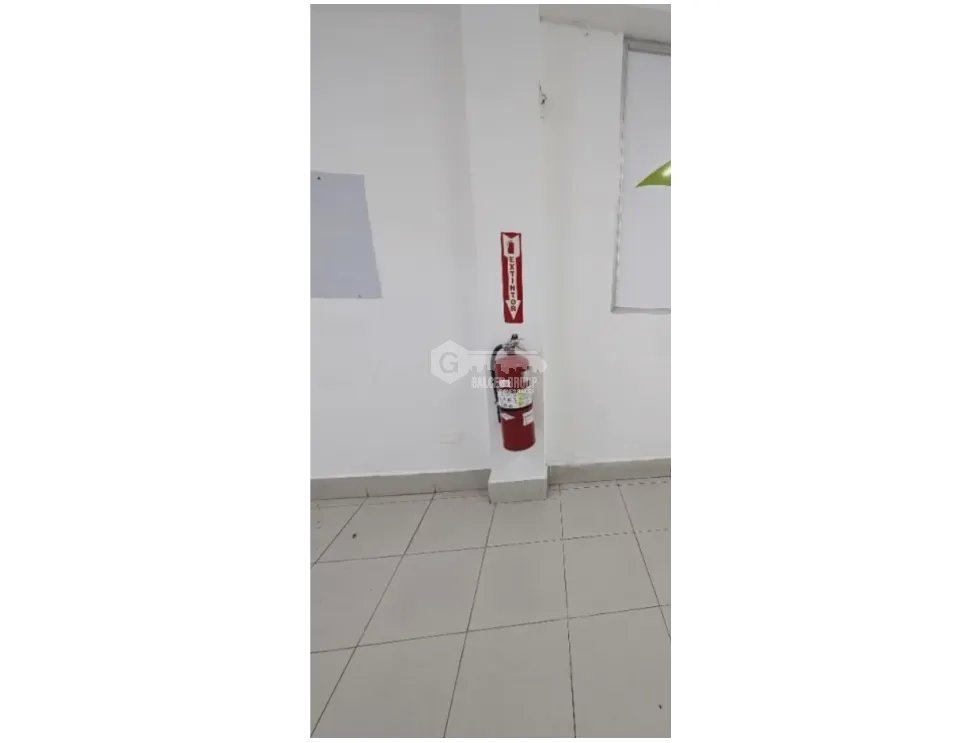 BELLA VISTA  / LOCAL COMERCIAL / 100M / AMPLIO ESPACIO / VACIO