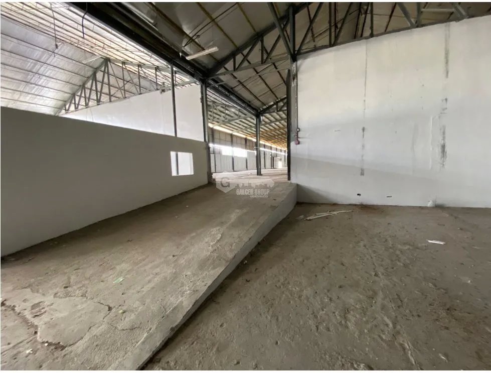 GALERA / TOCUMEN STORAGE COMPLEX / 500 M2 / VIA PRINCIPAL / VACIO