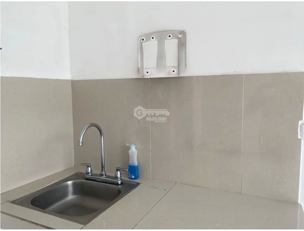 VIA ESPAÑA / PH PREMIUM / LOCAL / 102M / 2 ESPACIOS ABIERTOS / VACIO