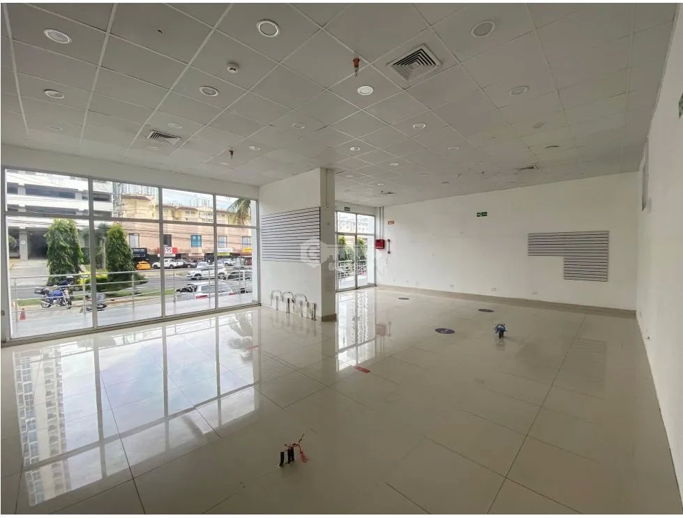 VIA ESPAÑA / PH PREMIUM / LOCAL / 102M / 2 ESPACIOS ABIERTOS / VACIO
