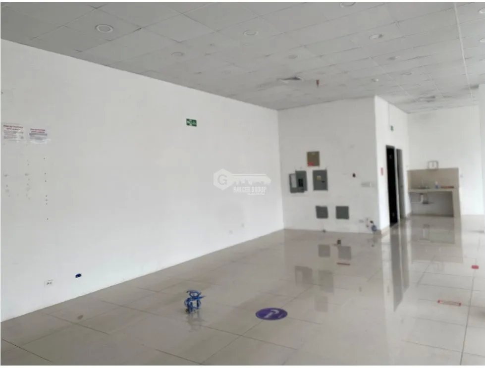 VIA ESPAÑA / PH PREMIUM / LOCAL / 102M / 2 ESPACIOS ABIERTOS / VACIO