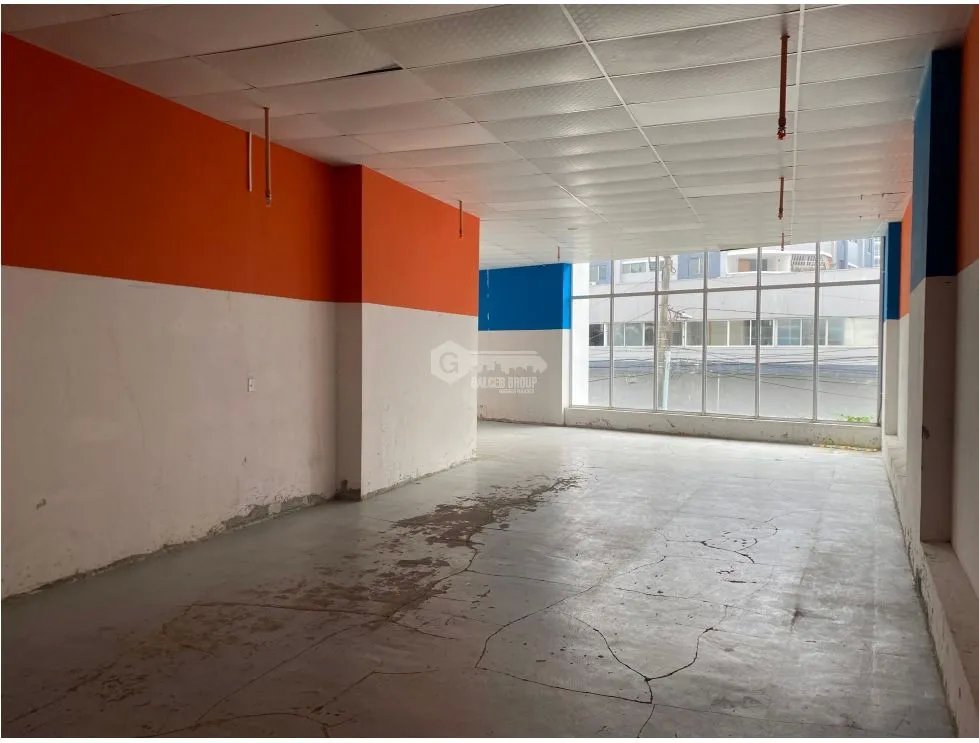 VIA ESPAÑA / PH PREMIUM / LOCAL / 254m2/ 2 ESPACIOS ABIERTOS / VACIO