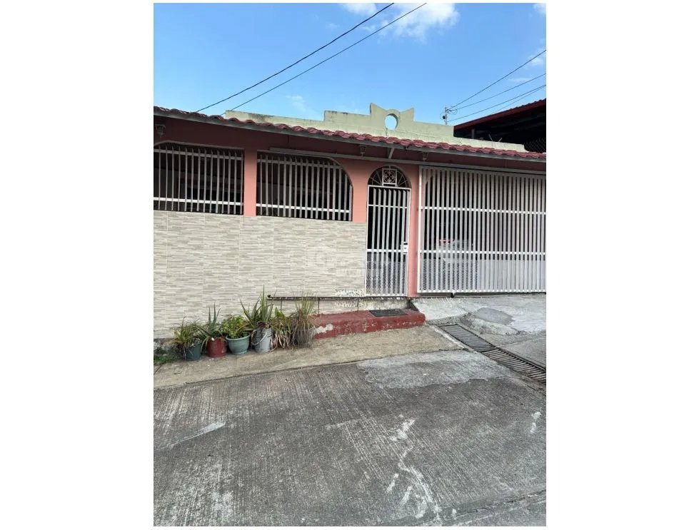 Single Family House for sale in El Crisol