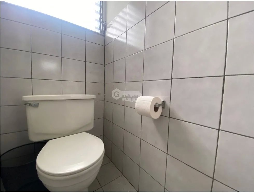 OFICINA / OBARRIO / PH TORRE ADVANCE / 80 M2 / AMOBLADA / 2 PARKING