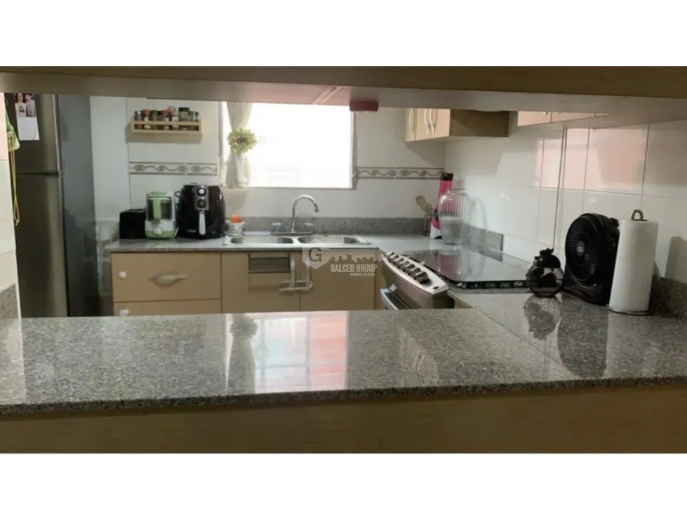 VILLA ZAITA / PH PLAZA DEL ROCIO / 80 M2 / 2 HABITACION / 2 BAÑOS