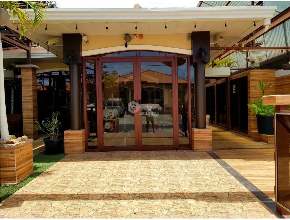 HERRERA / CHITRE / 357M / CASA CON PISCINA TERRAZA / 4 HABITACIONES JC