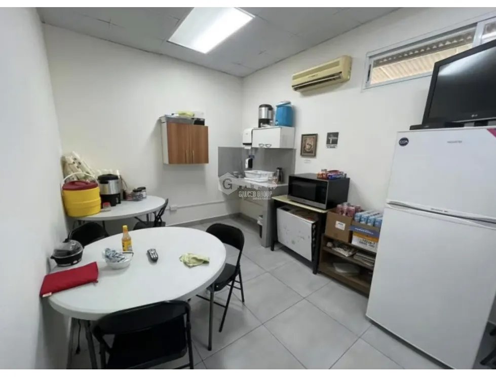 Office for rent in Brisas Del Golf