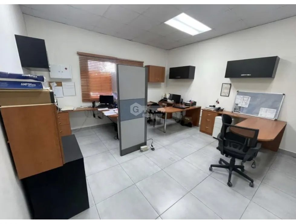 TERRENO / BRISAS DEL GOLF / 2600M / CON OFICINAS / PARA INVERSION JC