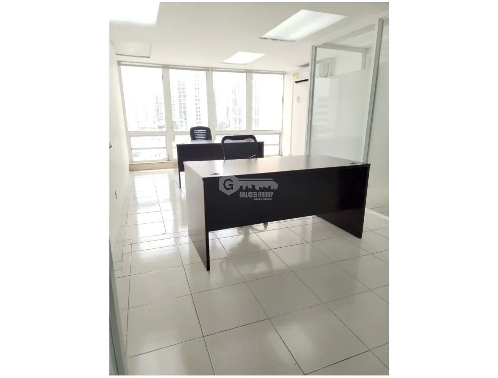 Office for rent in El Carmen