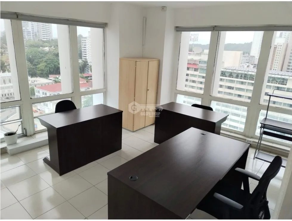 Office for rent in El Carmen