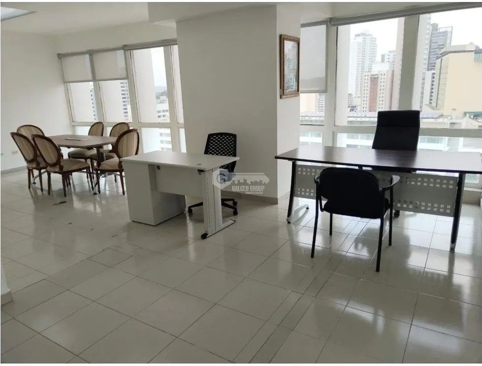 Office for rent in El Carmen