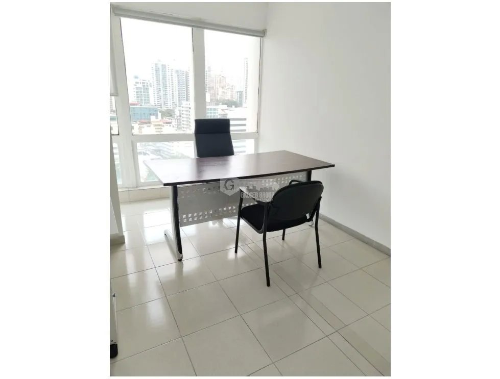 Office for rent in El Carmen