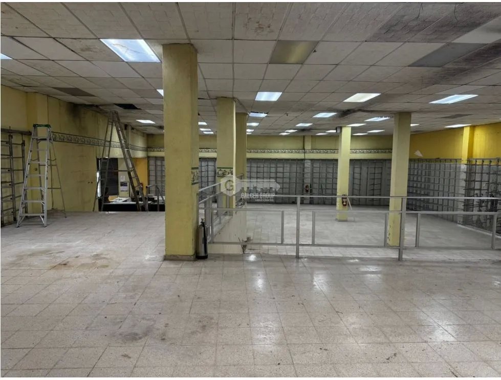 LOCAL / AVENIDA ANCON / 1485M / BODEGA  / OFICINAS / ANDEN / VACIO