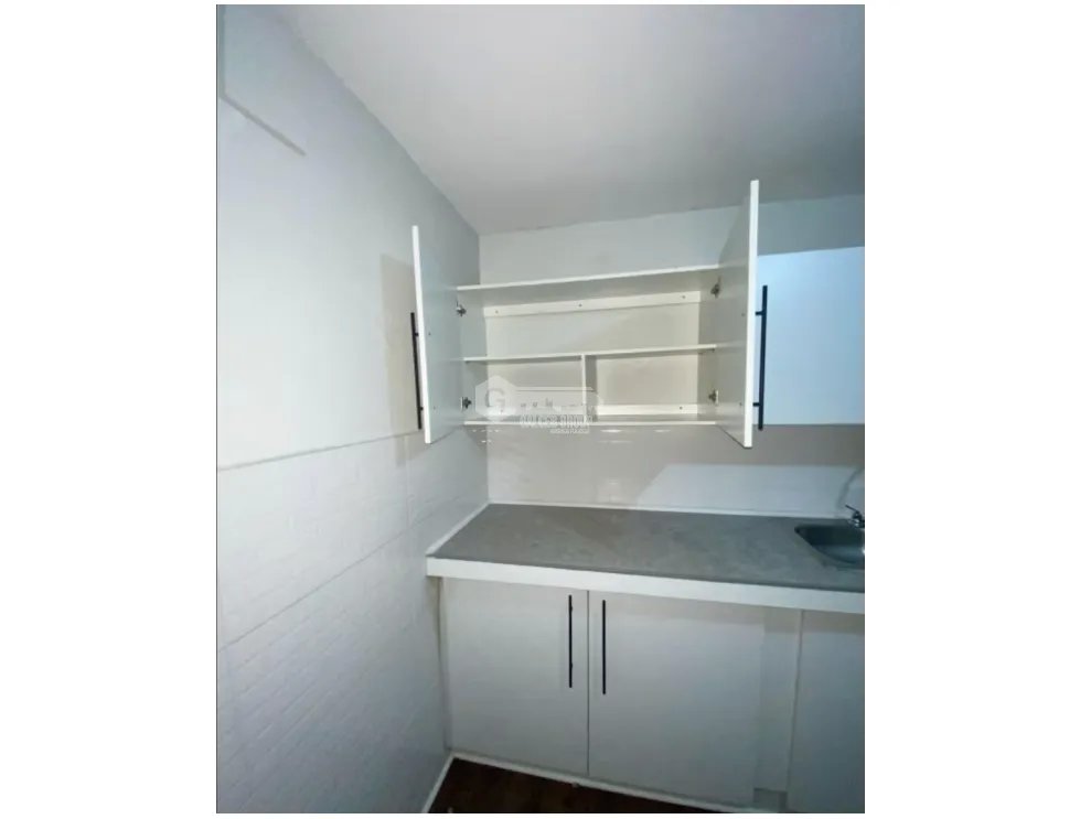 PARQUE LEFEVRE / 98M / 2 HABITACIONES / REMODELADO / BALCON JC
