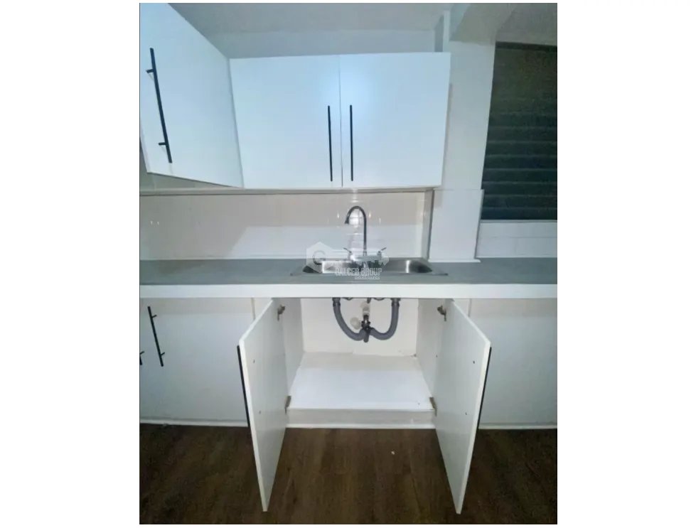 PARQUE LEFEVRE / 98M / 2 HABITACIONES / REMODELADO / BALCON JC